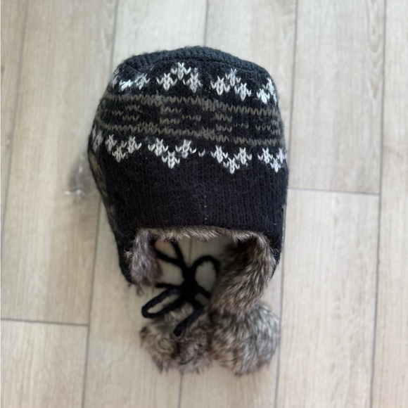 Harley-Davidson Black and Gray Knit Hat and matching scarf - Picture 11 of 16